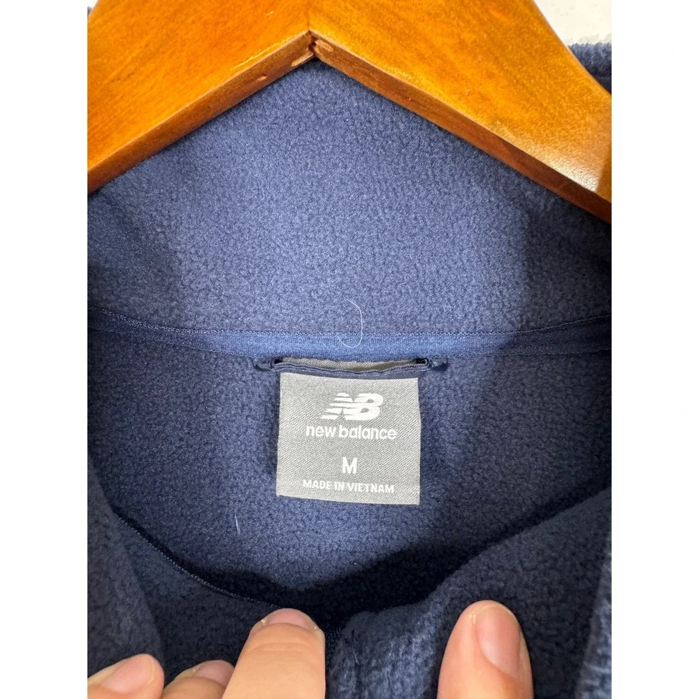 New Balance Mens Grid Waffle Fleece Full Zip Jacket Cream Navy Blue Size M